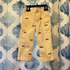Adorable vineyard vines 2T pants with patriotic whale emblem